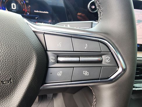 Used 2026 Chevrolet Suburban High Country image 30