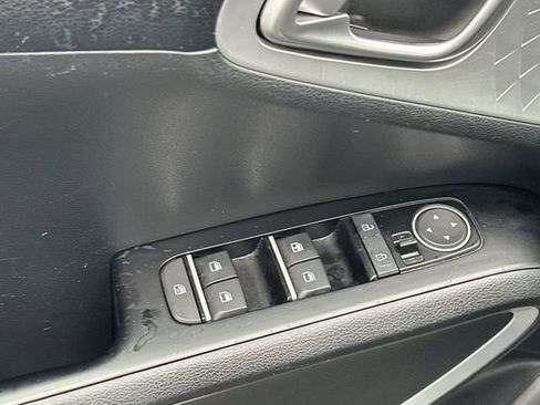 Used 2024 Kia Soul LX w/ Option Group 015 image 12