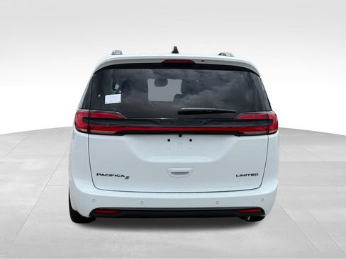 New 2027 Chrysler Pacifica Limited FWD image 27