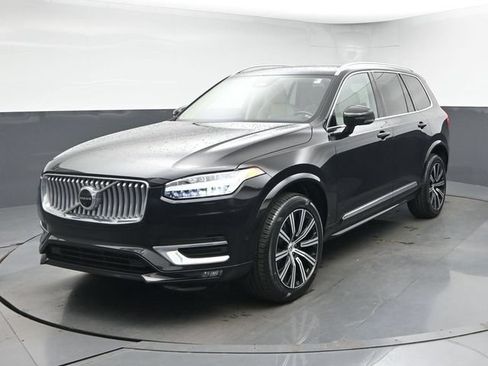 Used 2023 Volvo XC90 B6 Plus w/ Protection Package AWD/4WD image 3