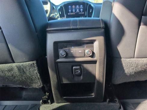 Certified 2023 Chevrolet Traverse LT w/ LPO, Floor Liner Package image 26