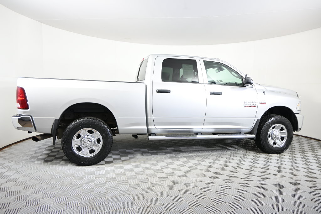 Used 2014 RAM 3500 Tradesman w/ Chrome Appearance Group AWD/4WD image 8