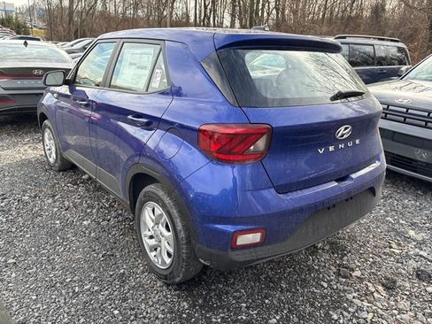New 2026 Hyundai Venue SE FWD image 3