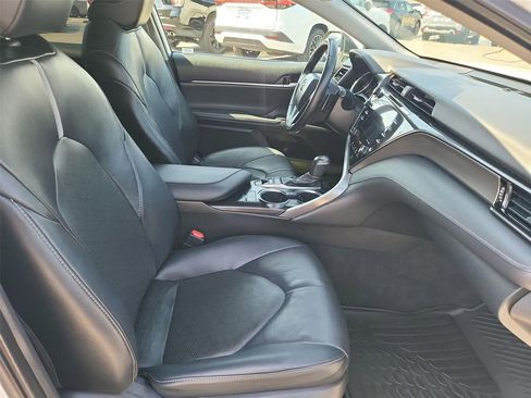 Used 2020 Toyota Camry XSE w/ Carpet Mat Package image 19