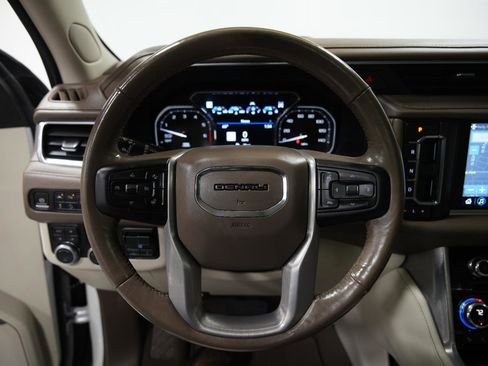 Used 2021 GMC Yukon Denali w/ Denali Ultimate Package image 37
