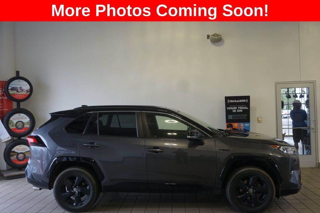 Used 2021 Toyota RAV4 XSE w/ XSE Grade Weather Package AWD/4WD image 2