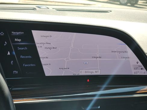 Used 2022 Cadillac Escalade Luxury AWD/4WD image 7
