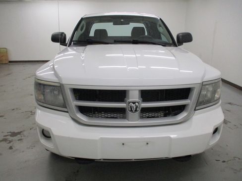 Used 2010 Dodge Dakota Big Horn w/ Extra Security Group image 2