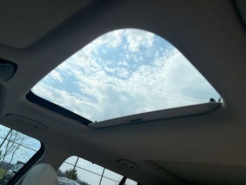 Used 2024 Hyundai Santa Fe Limited image 18