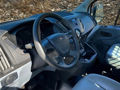 Used 2019 Ford Transit 250 Base image 8