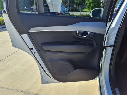 Used 2025 Volvo XC90 B5 Core w/ Protection Package AWD/4WD image 16