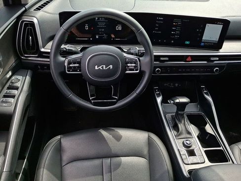 Used 2025 Kia Sorento X-Line EX AWD/4WD image 12