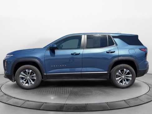 Certified 2025 Chevrolet Equinox LT AWD/4WD image 2