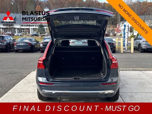 Used 2022 Volvo XC60 B5 Inscription w/ Advanced Package image 29