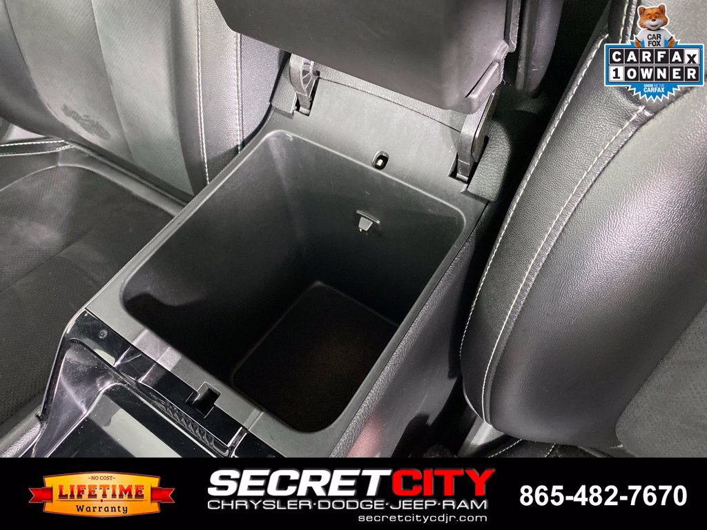 Used 2023 Jeep Grand Cherokee L Laredo AWD/4WD image 25
