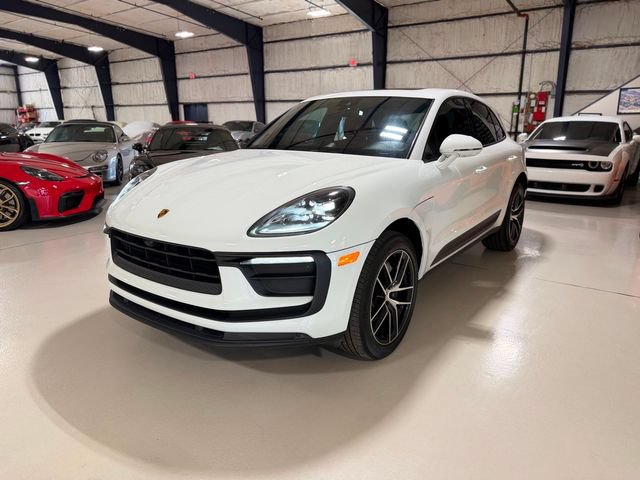 Used 2022 Porsche Macan AWD/4WD image 71