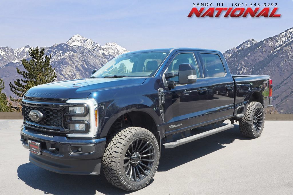 Used 2025 Ford F350 Lariat w/ Black Appearance Package AWD/4WD image 1