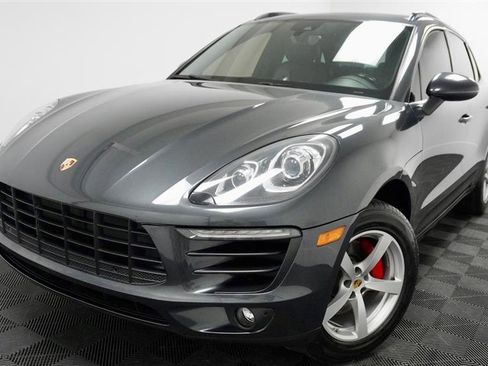Used 2018 Porsche Macan image 61