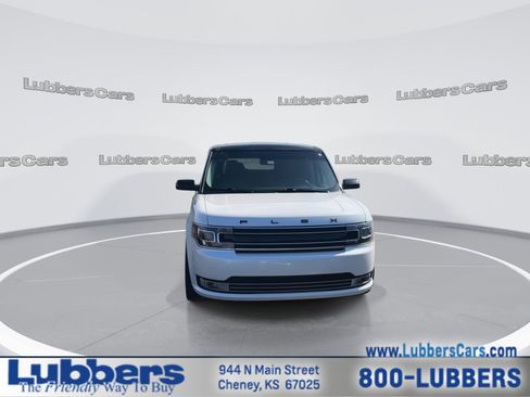 Used 2018 Ford Flex Limited w/ Equipment Group 301A FWD image 3