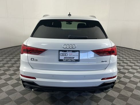 Used 2022 Audi Q3 2.0T Premium Plus w/ Premium Plus Package image 7