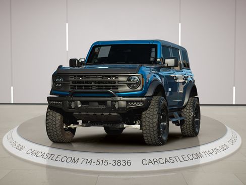 Used 2022 Ford Bronco 4-Door AWD/4WD image 1