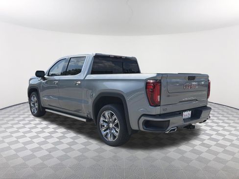 Used 2023 GMC Sierra 1500 Denali w/ Denali Reserve Package AWD/4WD image 3