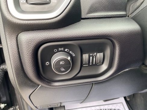 Used 2020 RAM 2500 Laramie image 24