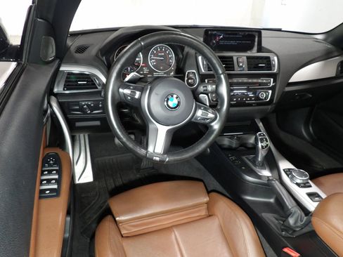 Used 2016 BMW M235i xDrive Convertible image 10