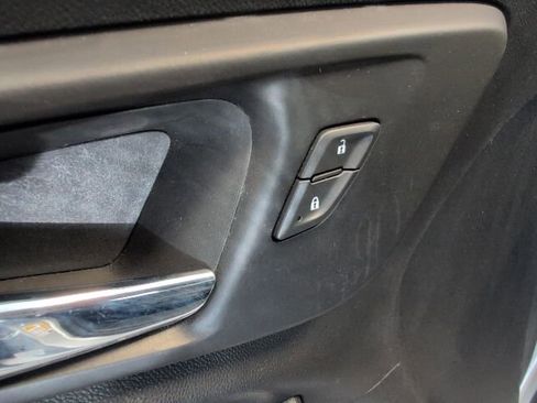 Used 2022 Chevrolet Malibu LT FWD image 16