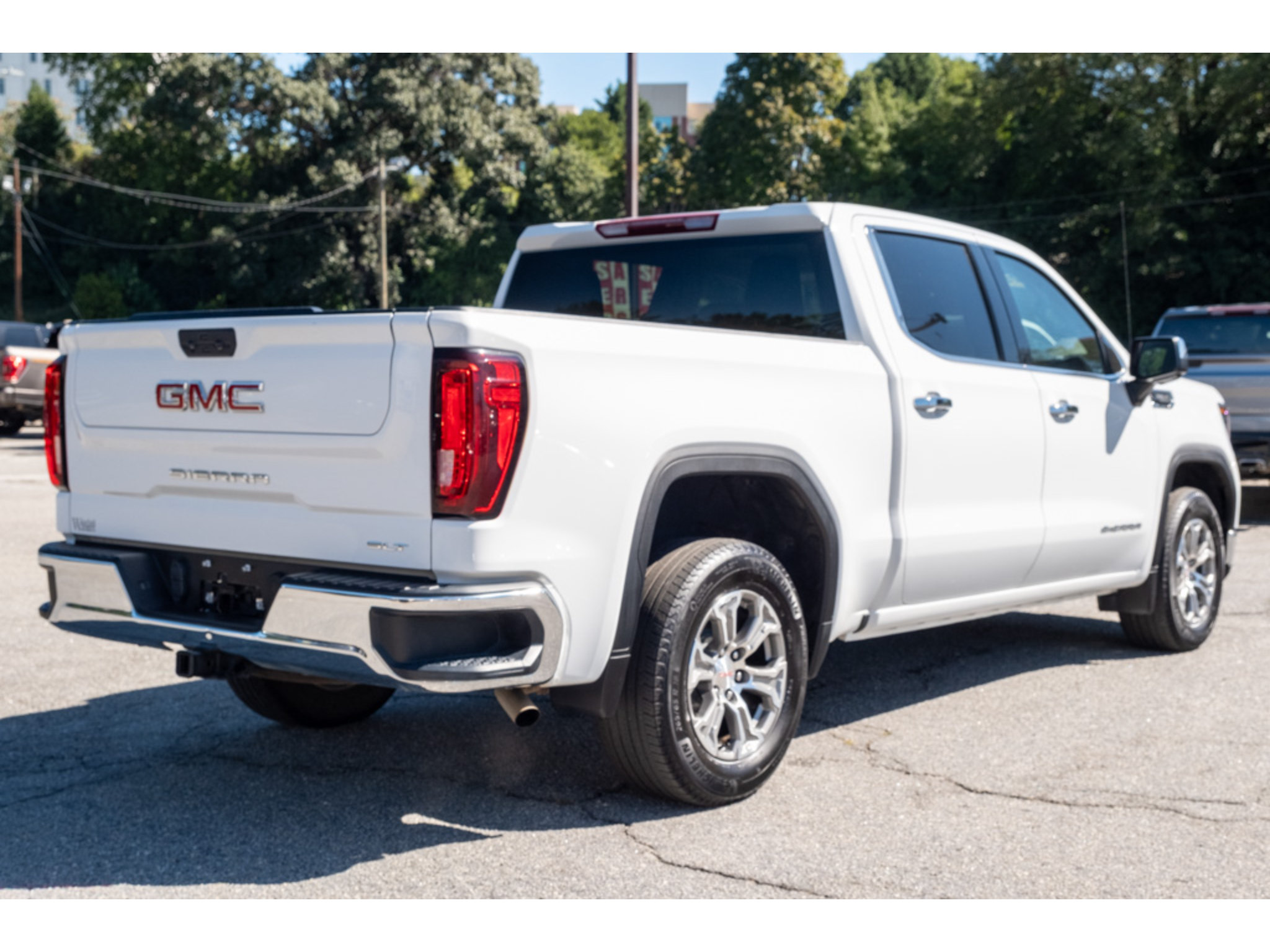 Used 2025 GMC Sierra 1500 SLT RWD image 8