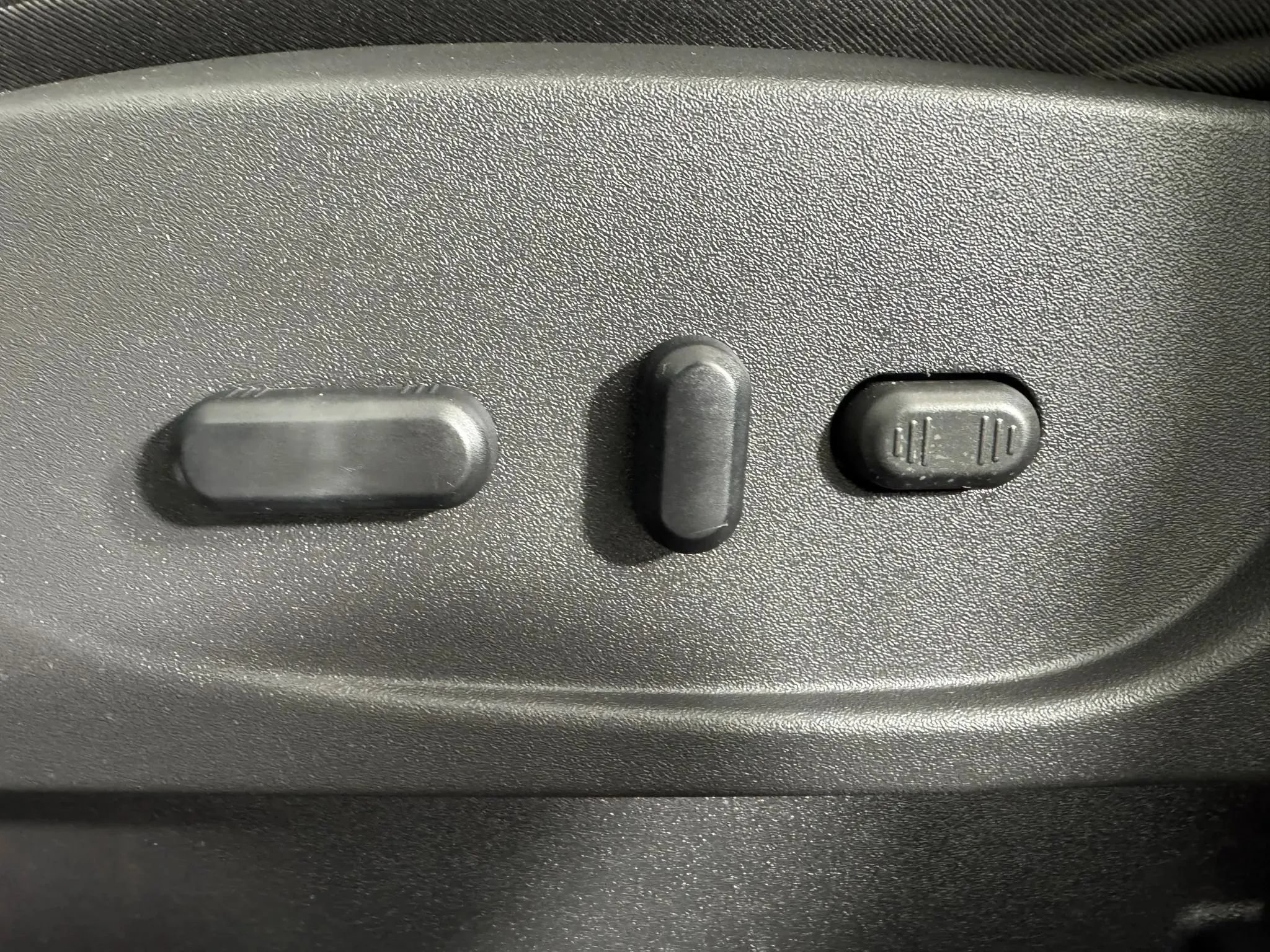 Used 2014 Ford Escape SE w/ Equipment Group 201A FWD image 32
