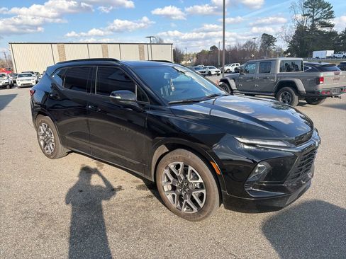Used 2023 Chevrolet Blazer RS image 9