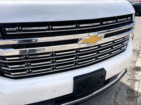 Used 2021 Chevrolet Suburban Premier w/ Premium Package AWD/4WD image 34