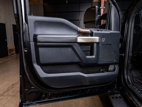 Used 2022 Ford F250 Lariat w/ Tremor Off-Road Package image 34