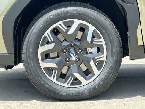 New 2026 Subaru Forester Premium AWD/4WD image 32