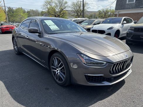 Used 2019 Maserati Ghibli S GranLusso image 6