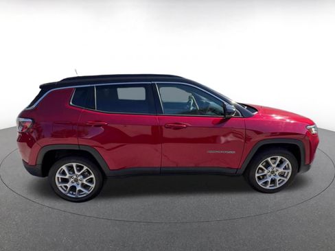 Used 2025 Jeep Compass Limited AWD/4WD image 16