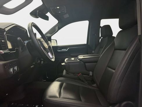Used 2026 GMC Sierra 1500 SLT AWD/4WD image 17