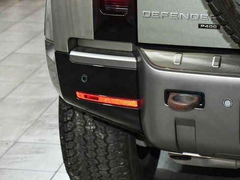 Used 2023 Land Rover Defender 110 X-Dynamic SE AWD/4WD image 81
