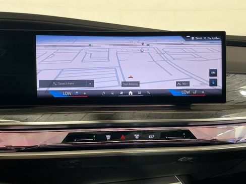 Certified 2024 BMW i7 eDrive50 image 13