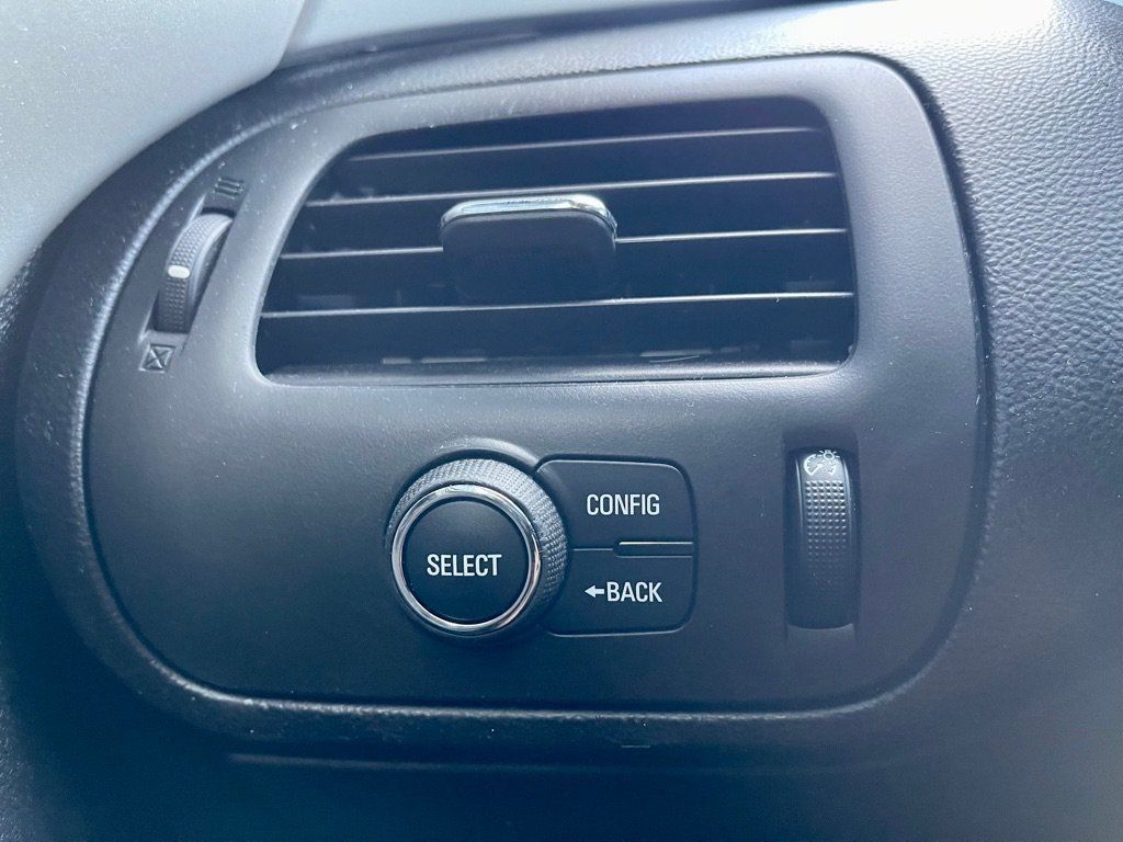 Used 2013 Chevrolet Volt FWD image 46