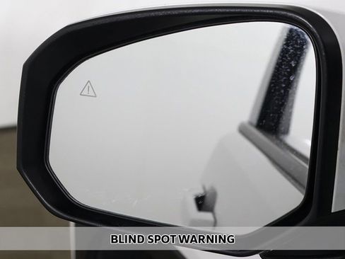 Used 2024 Hyundai Santa Fe SEL image 4