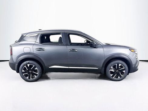 New 2026 Nissan Kicks SV image 4