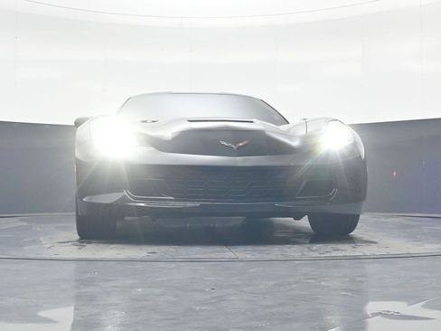 Used 2019 Chevrolet Corvette Stingray Coupe w/ 1LT RWD image 21