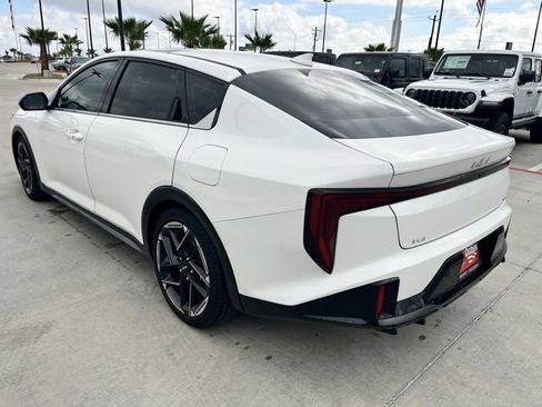 Used 2025 Kia K4 GT-Line w/ GT-Line Premium Package image 4
