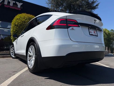 Used 2018 Tesla Model X 100D image 20