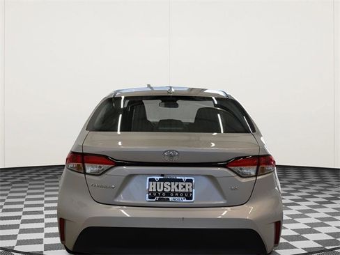 Used 2025 Toyota Corolla LE image 11