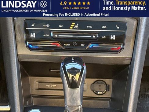 Used 2024 Volkswagen Tiguan SE R-Line image 16