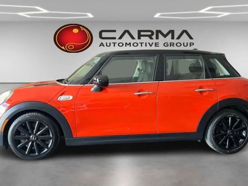 Used 2021 MINI Cooper S FWD image 2