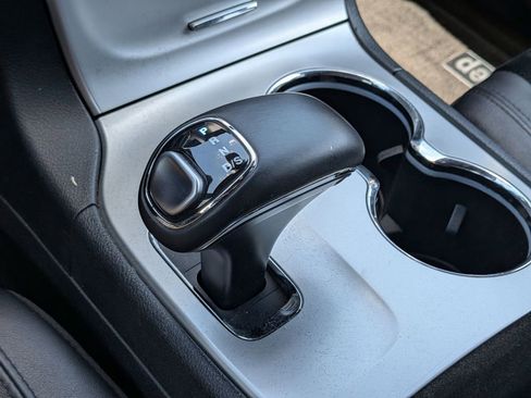 Used 2015 Jeep Grand Cherokee Altitude AWD/4WD image 17
